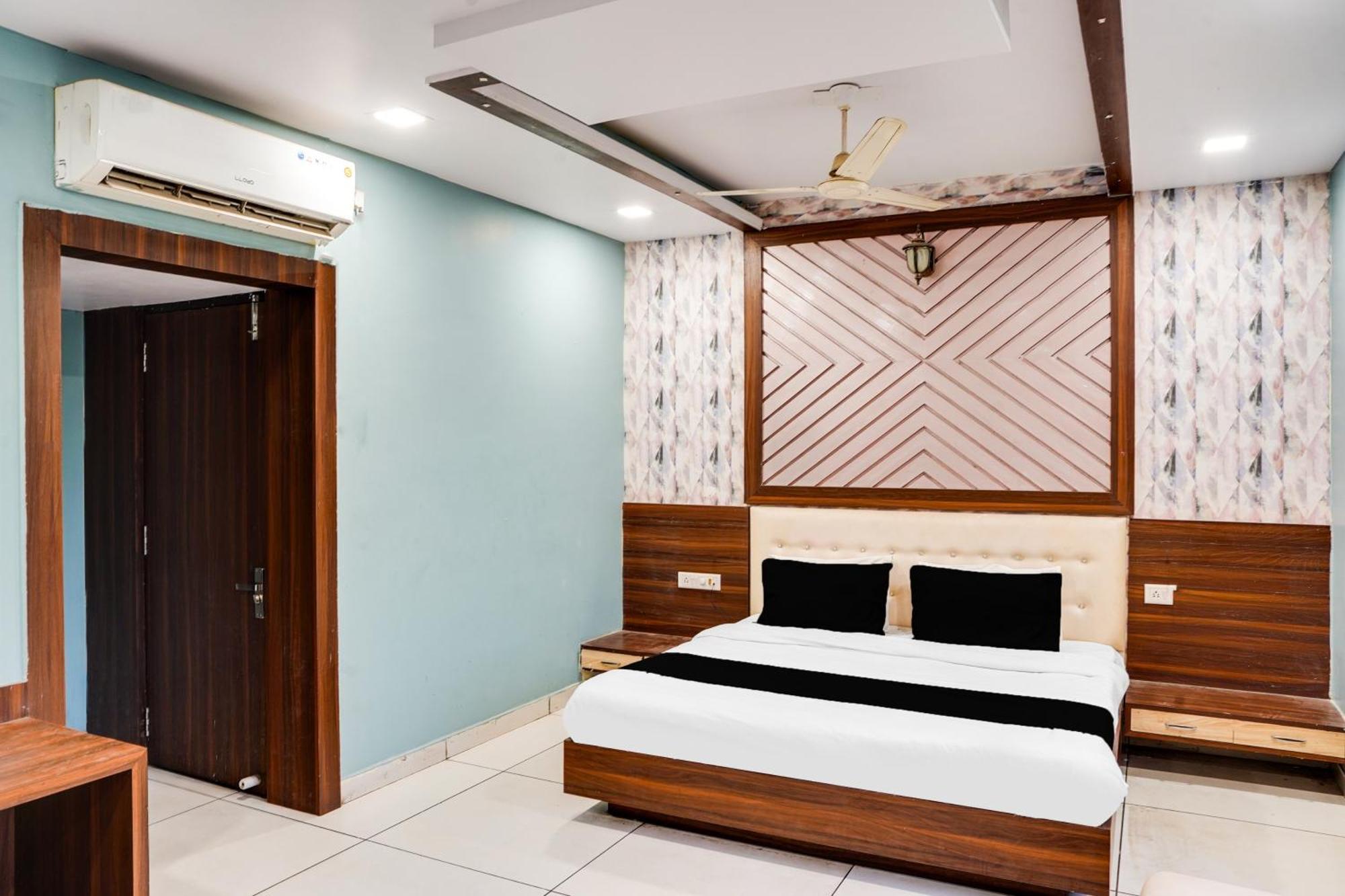 Hotel O Shri Vilas Bhopal Eksteriør billede