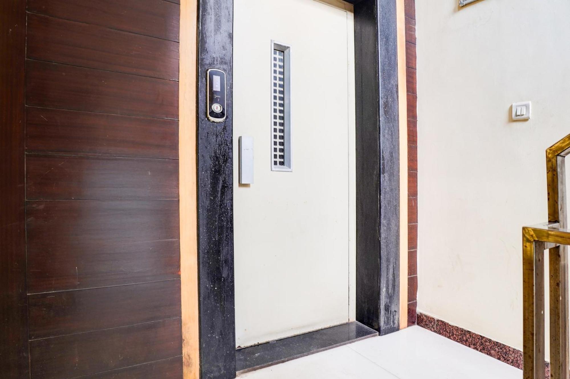 Hotel O Shri Vilas Bhopal Eksteriør billede